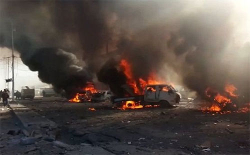 Aviones de guerra lanzaron tres ataques contra un mercado de Al Qaim